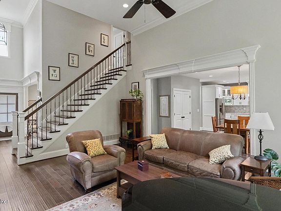 4th image of 19120 Sturbridge Cir