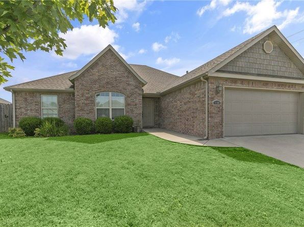 1100 Ellen Ray Ln