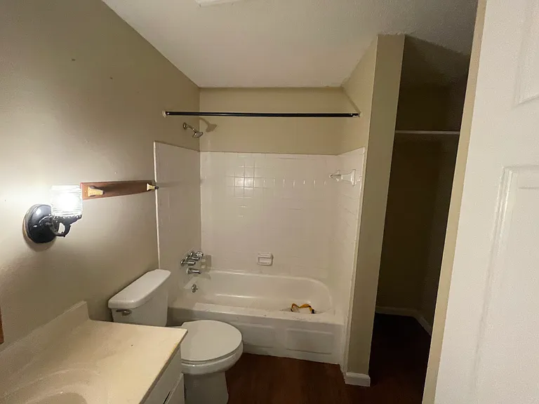 3751 Cambridge Station Dr — Photo 28