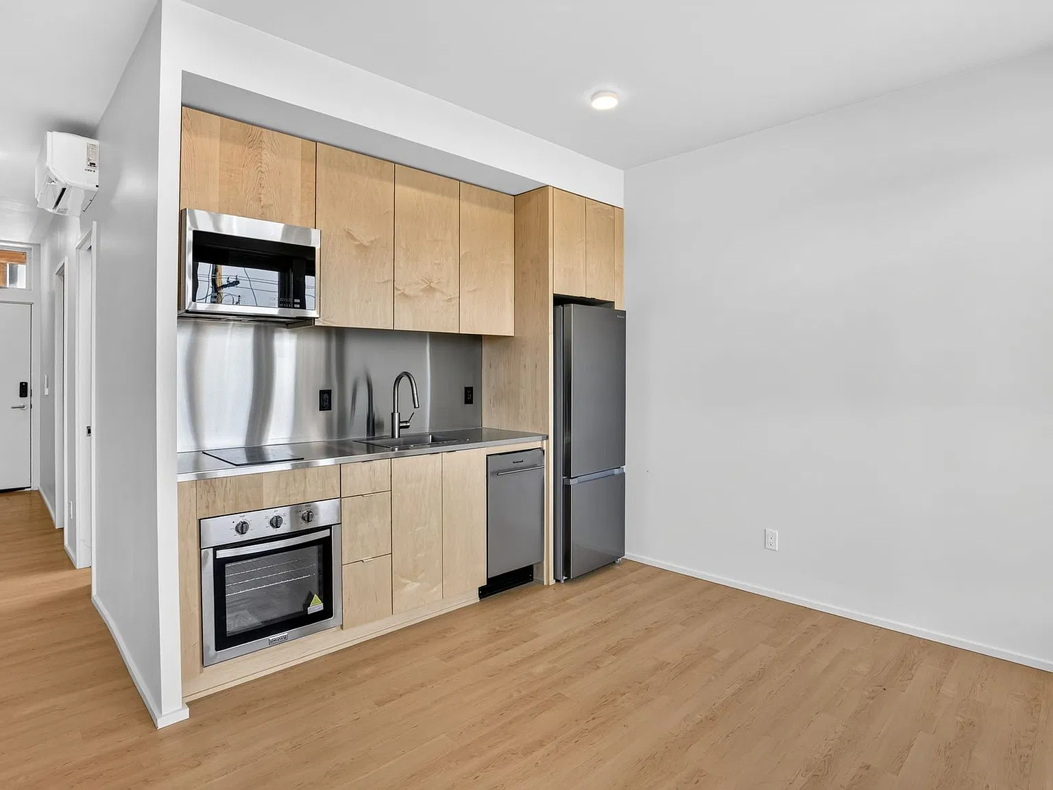 7480 N Delaware Ave - 1 MONTH FREE ON SELECT UNITS — Photo 3