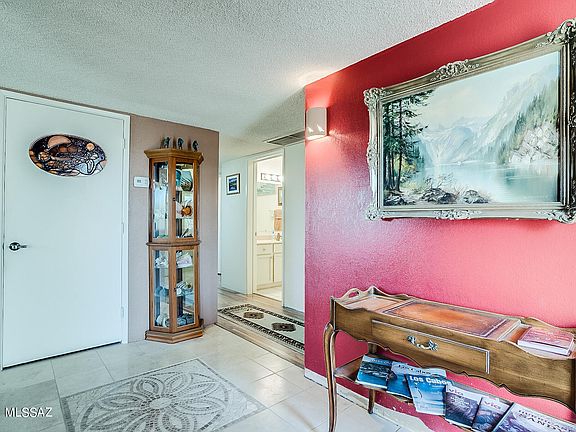 3rd image of 973 W Camino Guarina