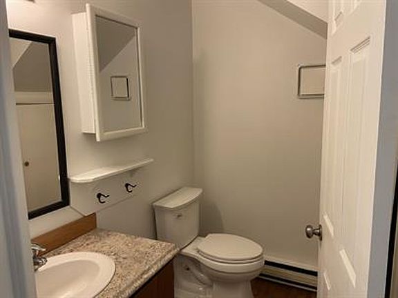 5th image of 500 S Circle Dr