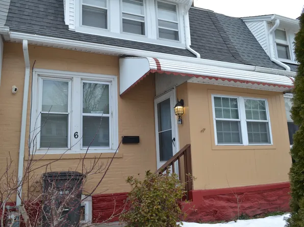 6 Cedar St, Marcus Hook, PA 19061