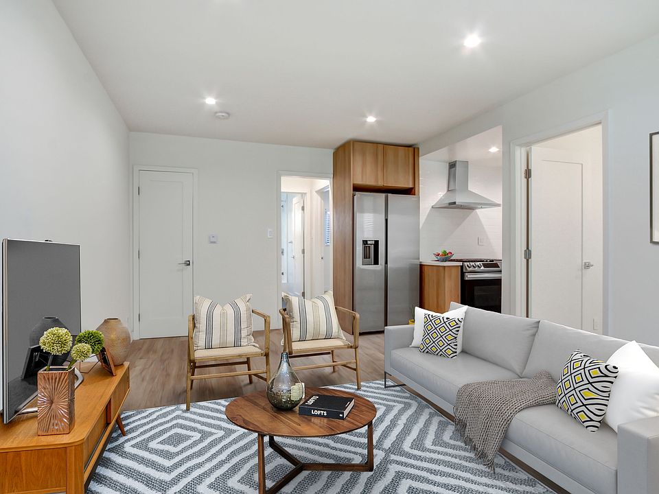 1st image of 7634 Hampton Ave APT 1