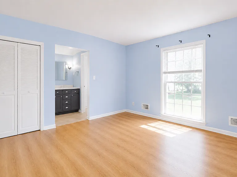 4005 Ashridge Dr — Photo 10