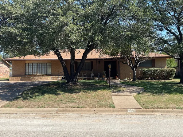712 S Dixie St, Eastland, TX 76448