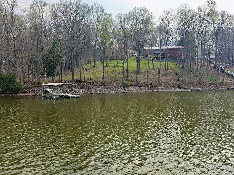 1st image of 81 Beech Point Dr