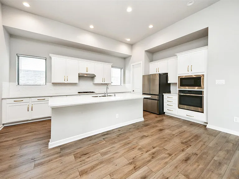 2901 Apple Rose Ln — Photo 6