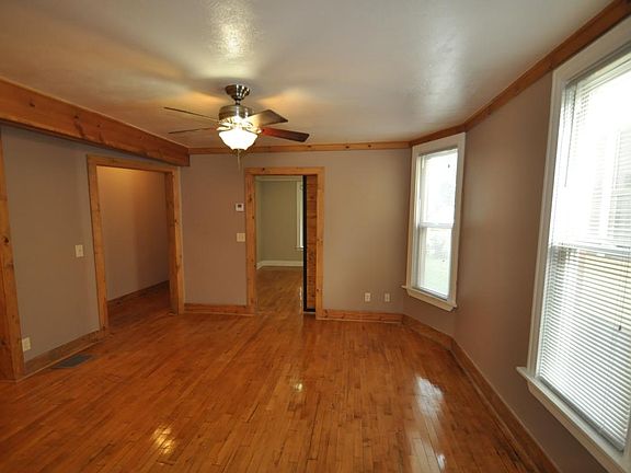 5th image of 2524 Jackson St NE #995131408
