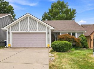 8504 NW Chatham Ave, Kansas City, MO 64154