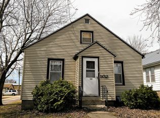 102 E 4th St, Cochrane, WI 54622