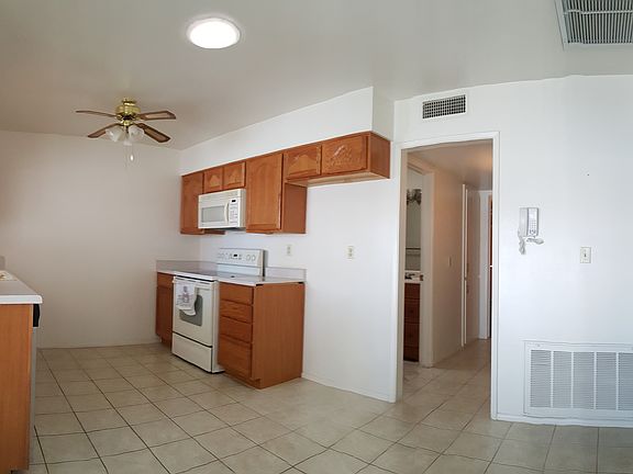 3rd image of 9675 N 111th Ave