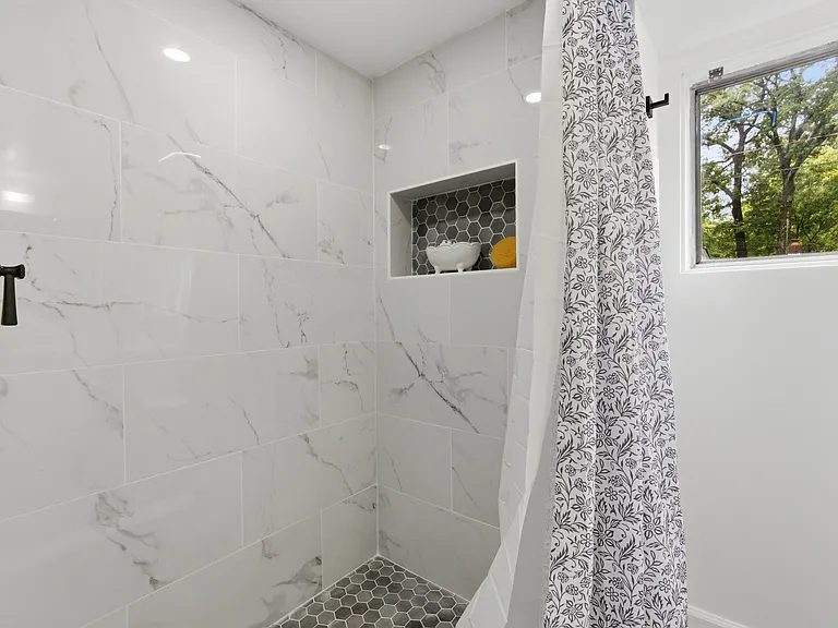 Forbes St — Photo 10