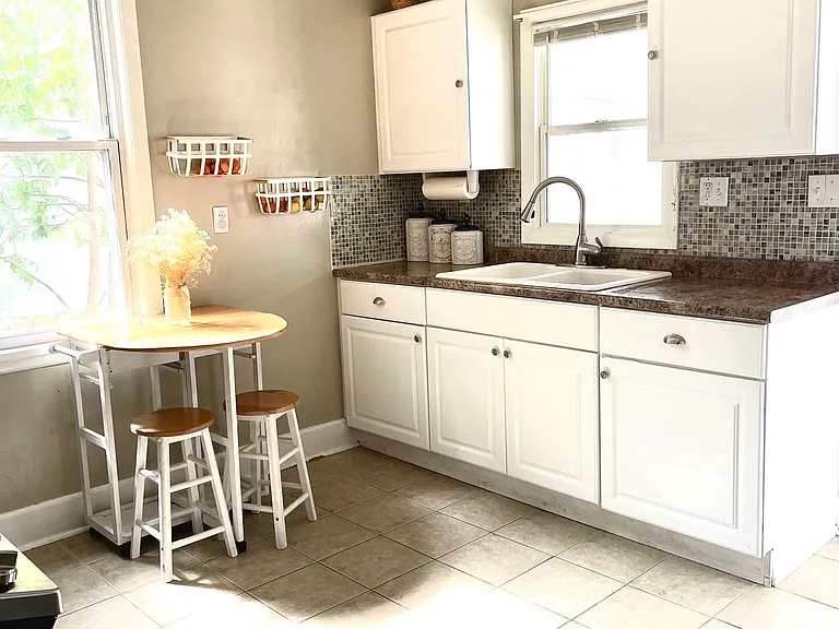 3806 E Underwood Ave — Photo 12