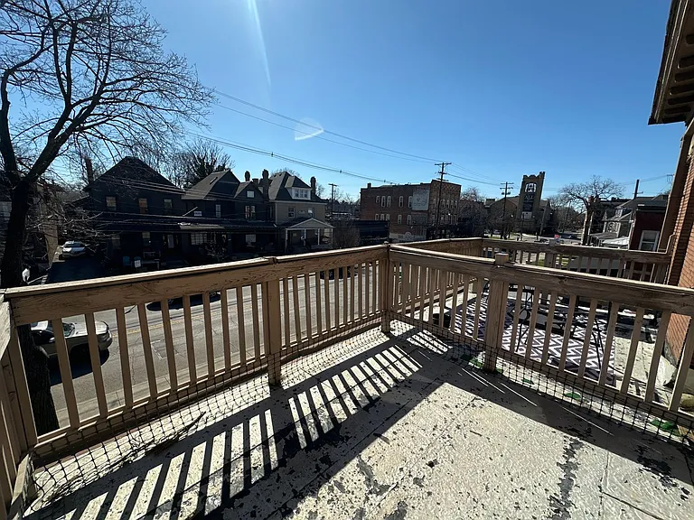 King Ave 222 MLR — Photo 11