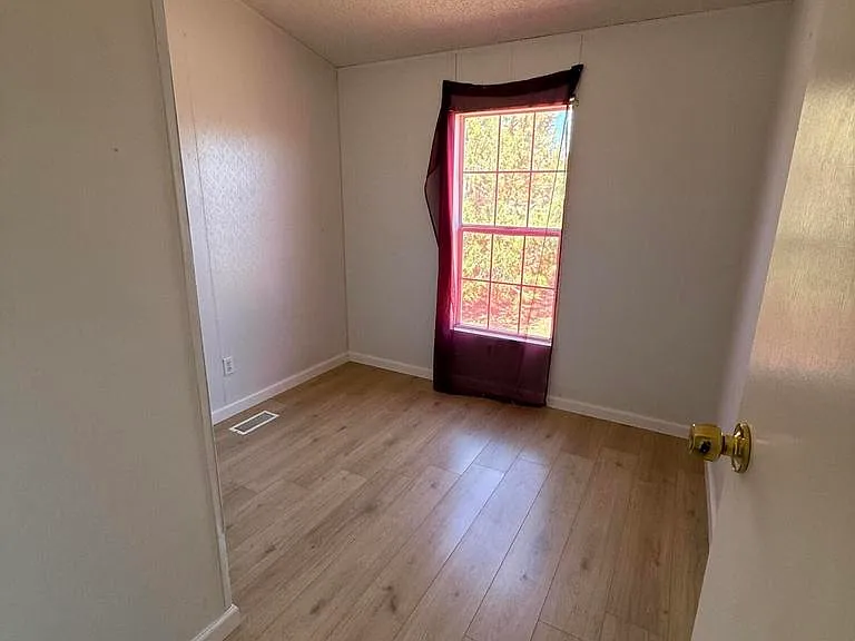 1159 W Foothills Dr — Photo 16