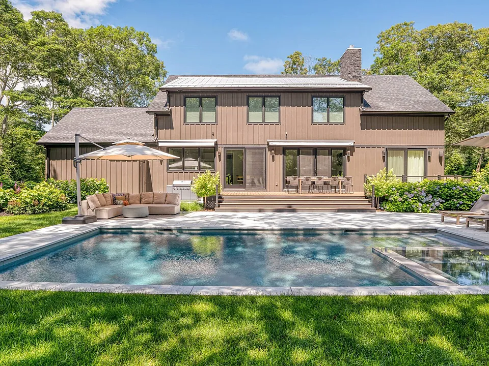 56 Glade Rd
