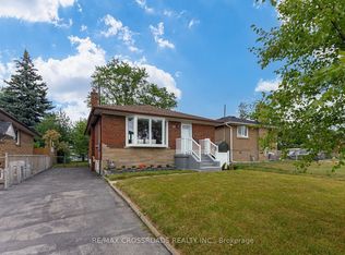 39 Century Dr, Toronto, ON M1K 4J7