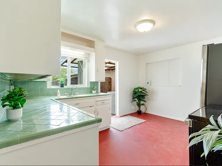 1345 E Grant Rd #1 — Photo 7