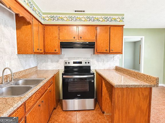 3rd image of 2021 Tebeau St
