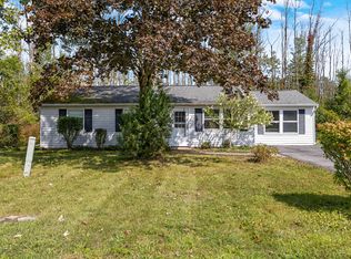 8839 English Rd, Brewerton, NY 13029