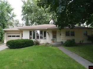 111 Electa Blvd, Mankato, MN 56001