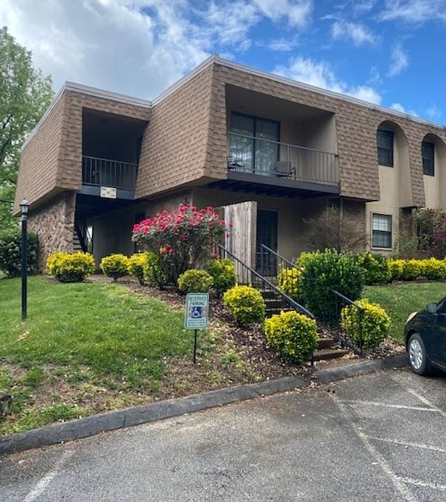 1st image of 420 Walton Ln APT K51
