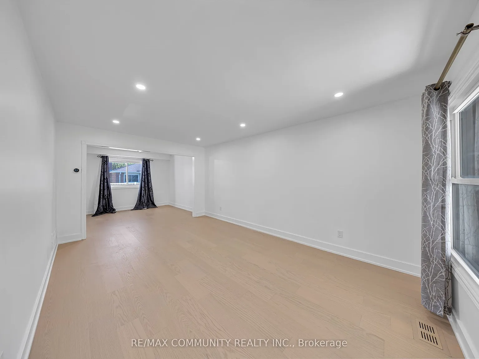 3 bed, $3,100 — Photo 4