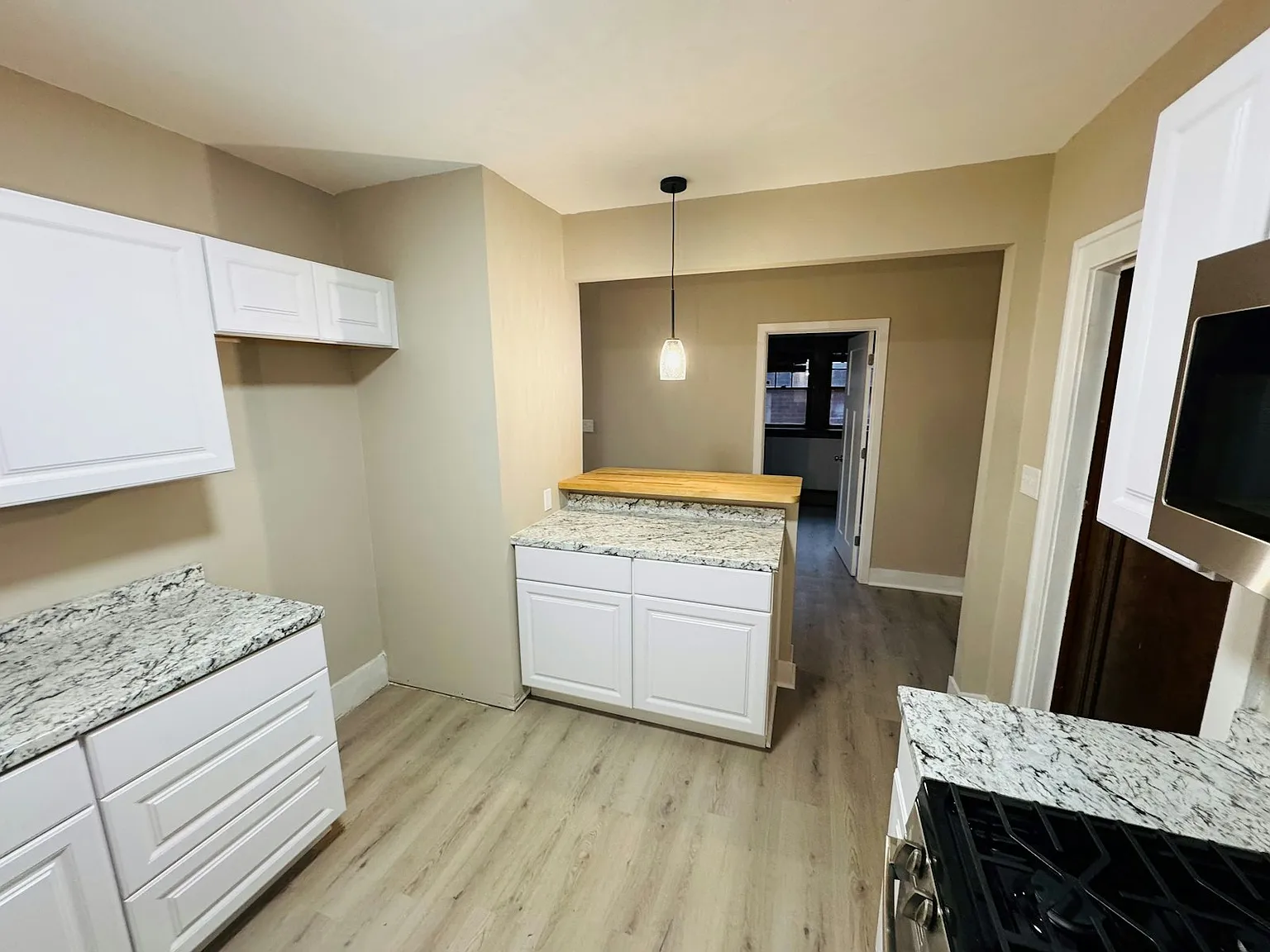 1428 Potomac Drive, Unit LOWER — Photo 3