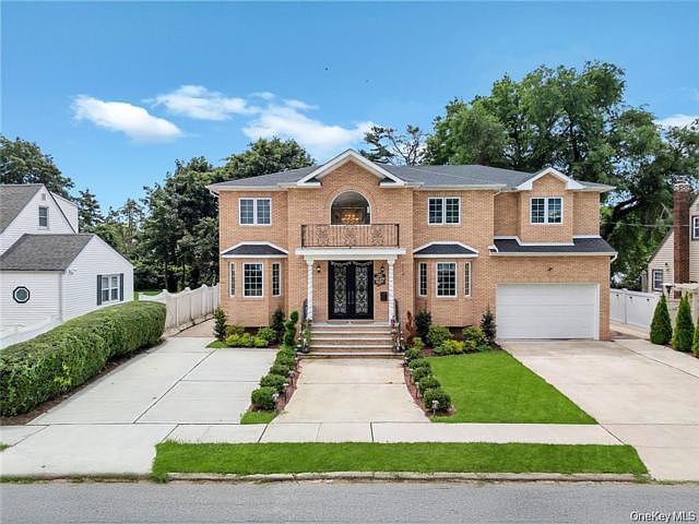 1st image of 2694 Forest Ave