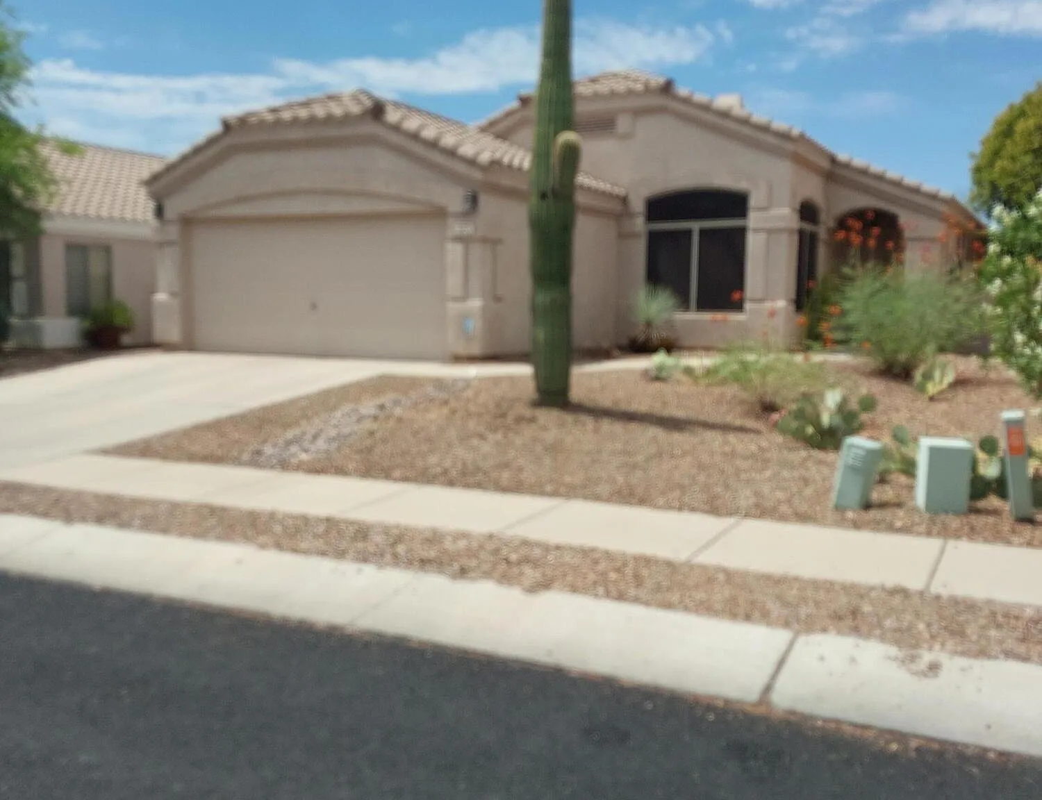 3 bed, 2.0 bath, 1255 sqft, $3,995 — Photo 1