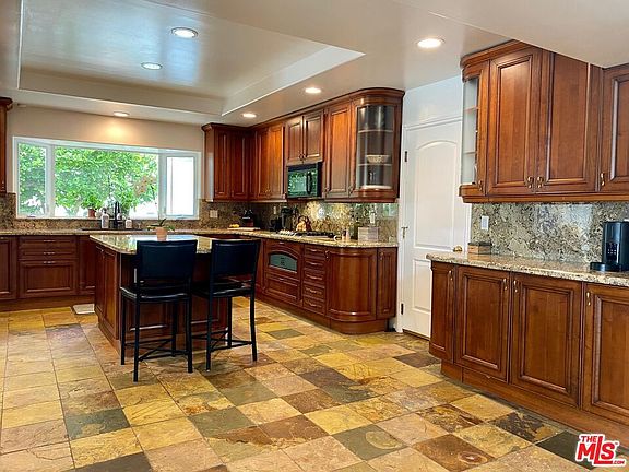 4th image of 4624 Conchita Way