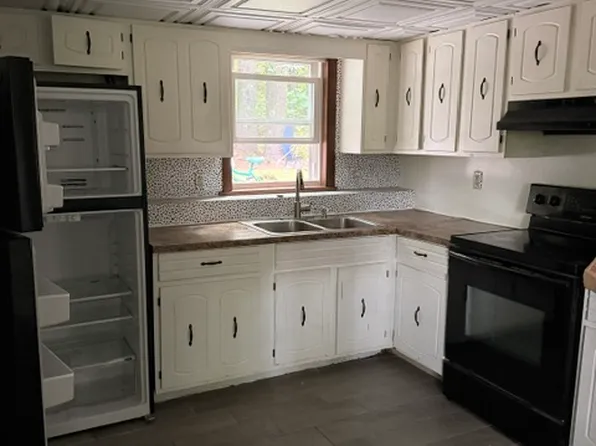 274 Gray Rd #3, North Yarmouth, ME 04097