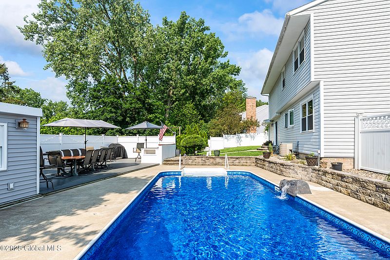 3rd image of 1908 Evva Drive