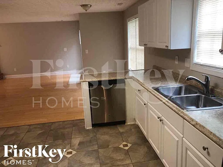 1813 Alcovy Springs Ln — Photo 5