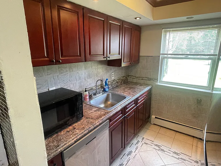 55 Gill Ln #45 — Photo 35