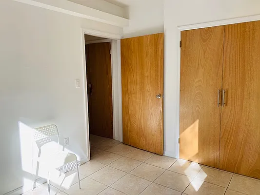 Rented by Bank Neary | media 29