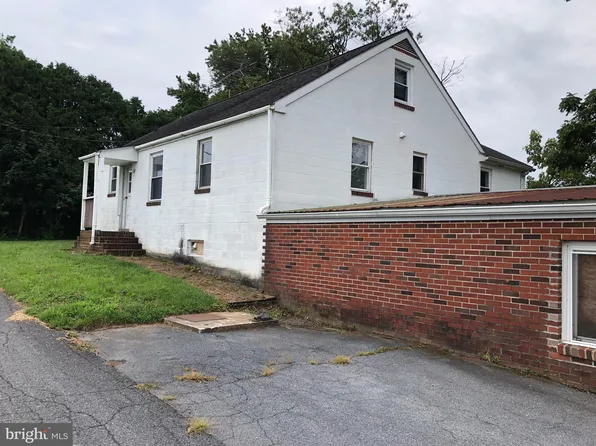 1575 Hunsecker Rd, Bird In Hand, PA 17505