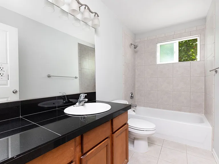 1113 Kirkland Ave #1B — Photo 8