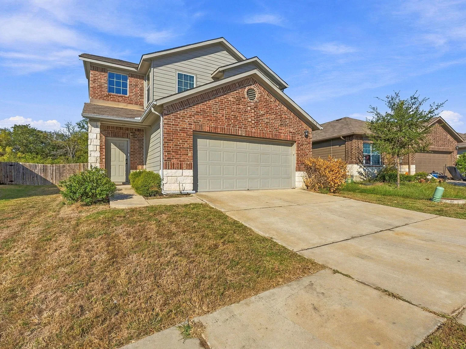 3 bed, 2.5 bath, 238 sqft, $1,950 — Photo 1
