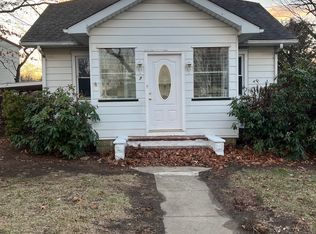 7 Frazier St, Burlington, NJ 08016