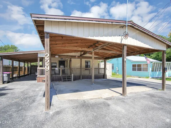 229 Christmas Tree Ln, Panama City Beach, FL 32413