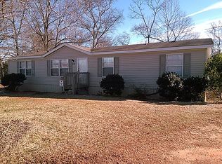 221 Welborn Rd, Pickens, SC 29671