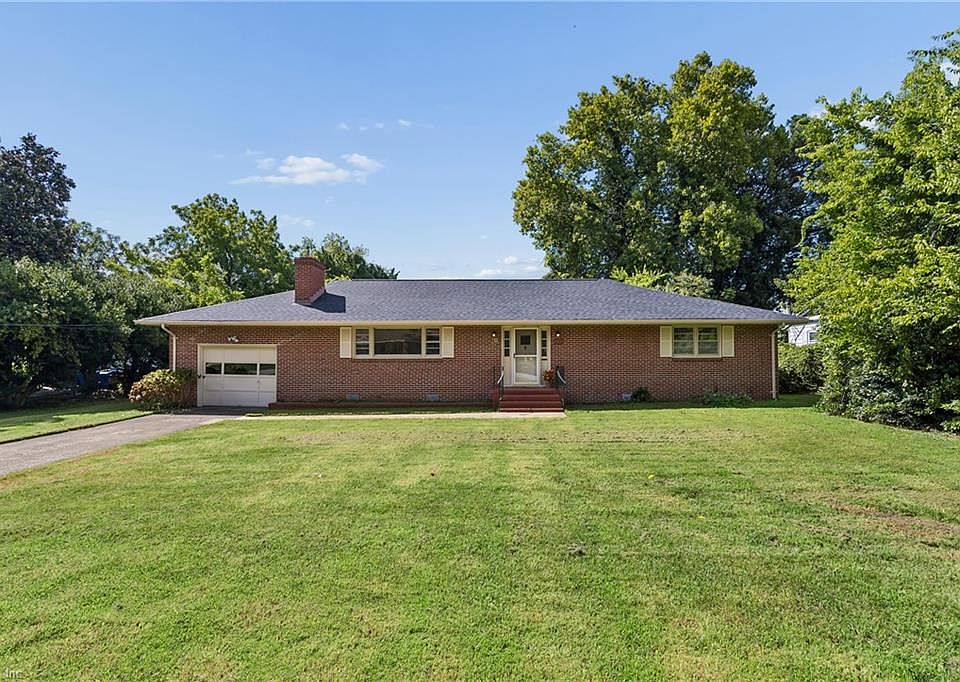 1st image of 127 Ivy Home Rd