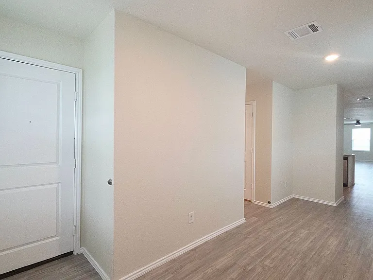 4310 Rapids Way — Photo 4