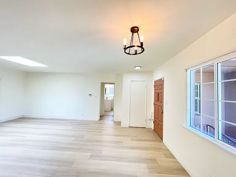 13708 Purche Ave — Photo 7