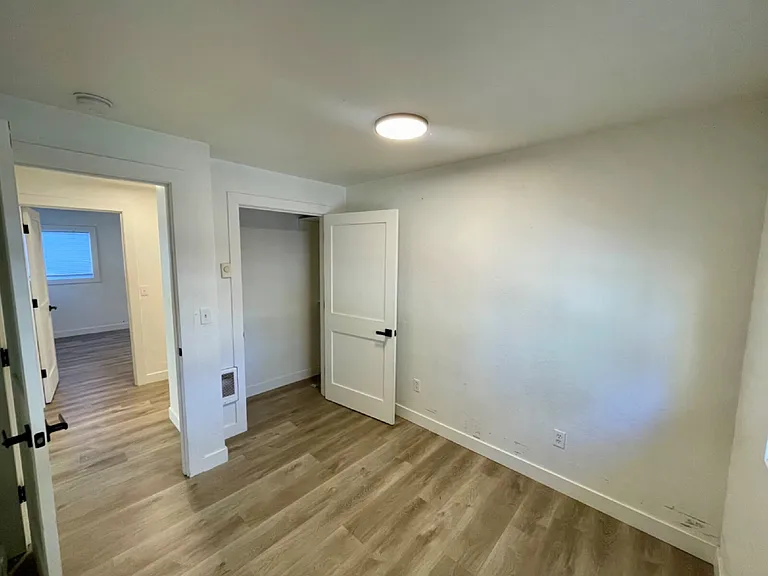 458 W 13th Ave #B — Photo 24