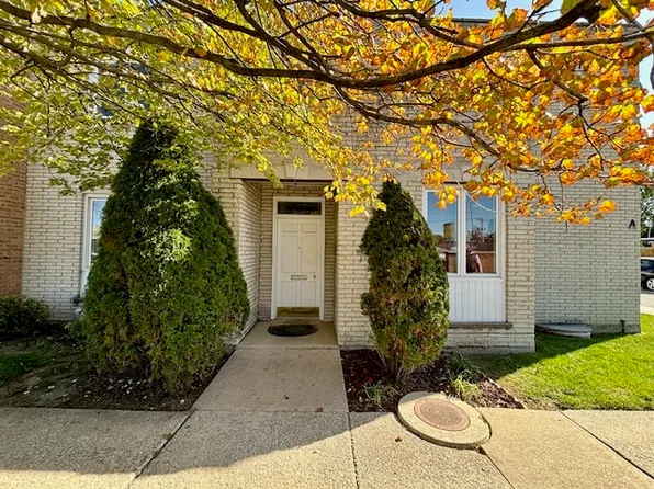 (undisclosed Address), Chicago, IL 60643