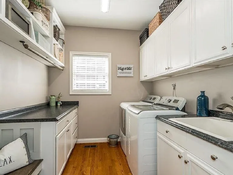 5012 Wolfpen Woods Dr — Photo 12
