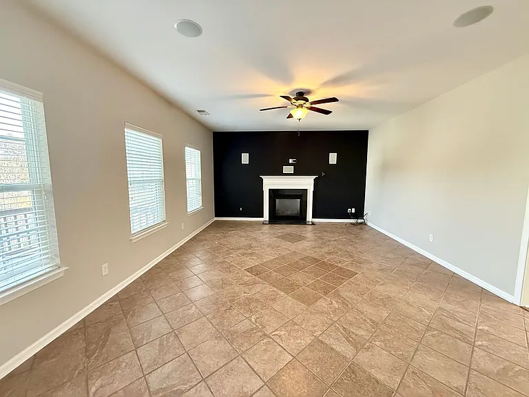4818 Summerside Dr — Photo 9
